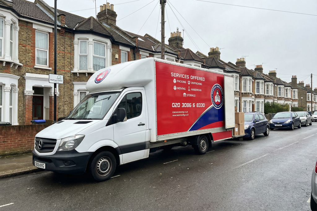 Mario Moving in London